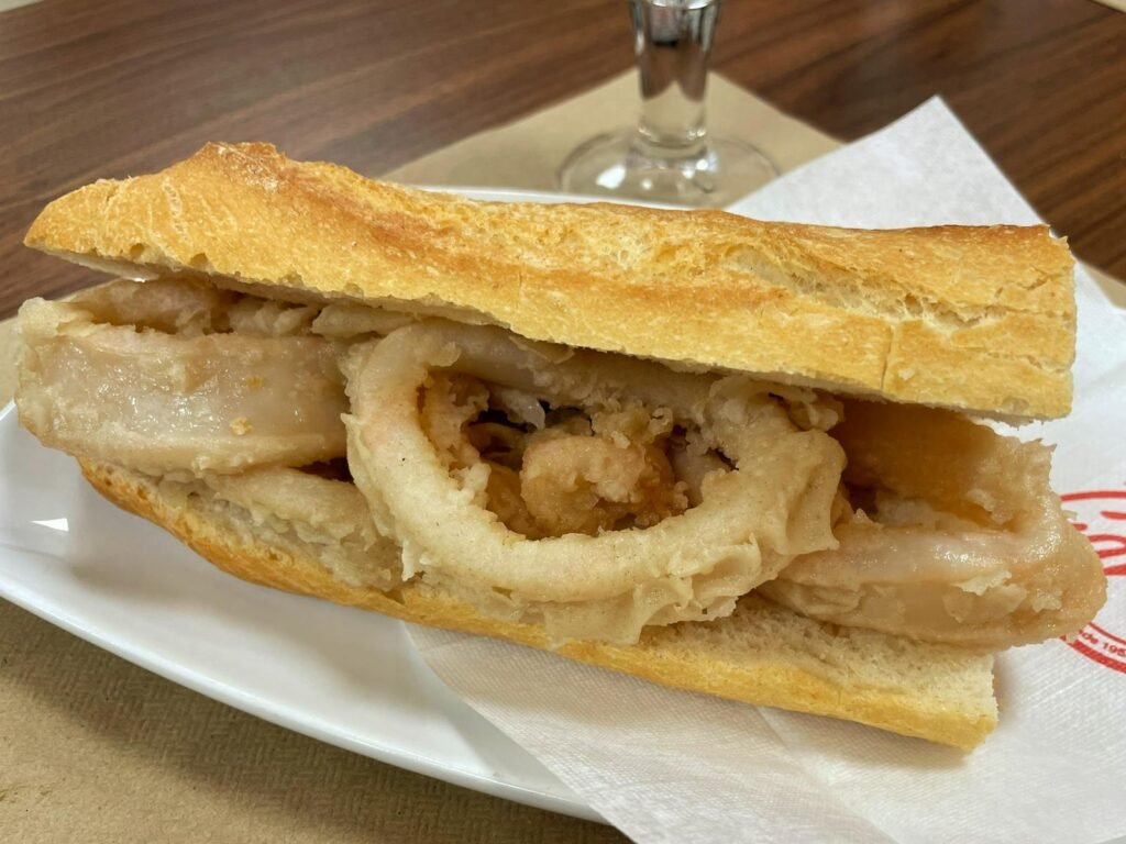 bocadillo-calamares-casa-garcia